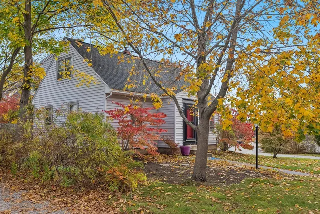 $495,000 | 9 Parsons Street, Kennebunk, ME 04043