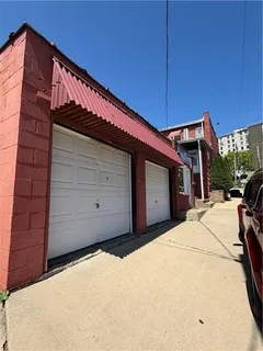 $385,000 | 501 Glenwood Avenue, Ambridge, PA 15003