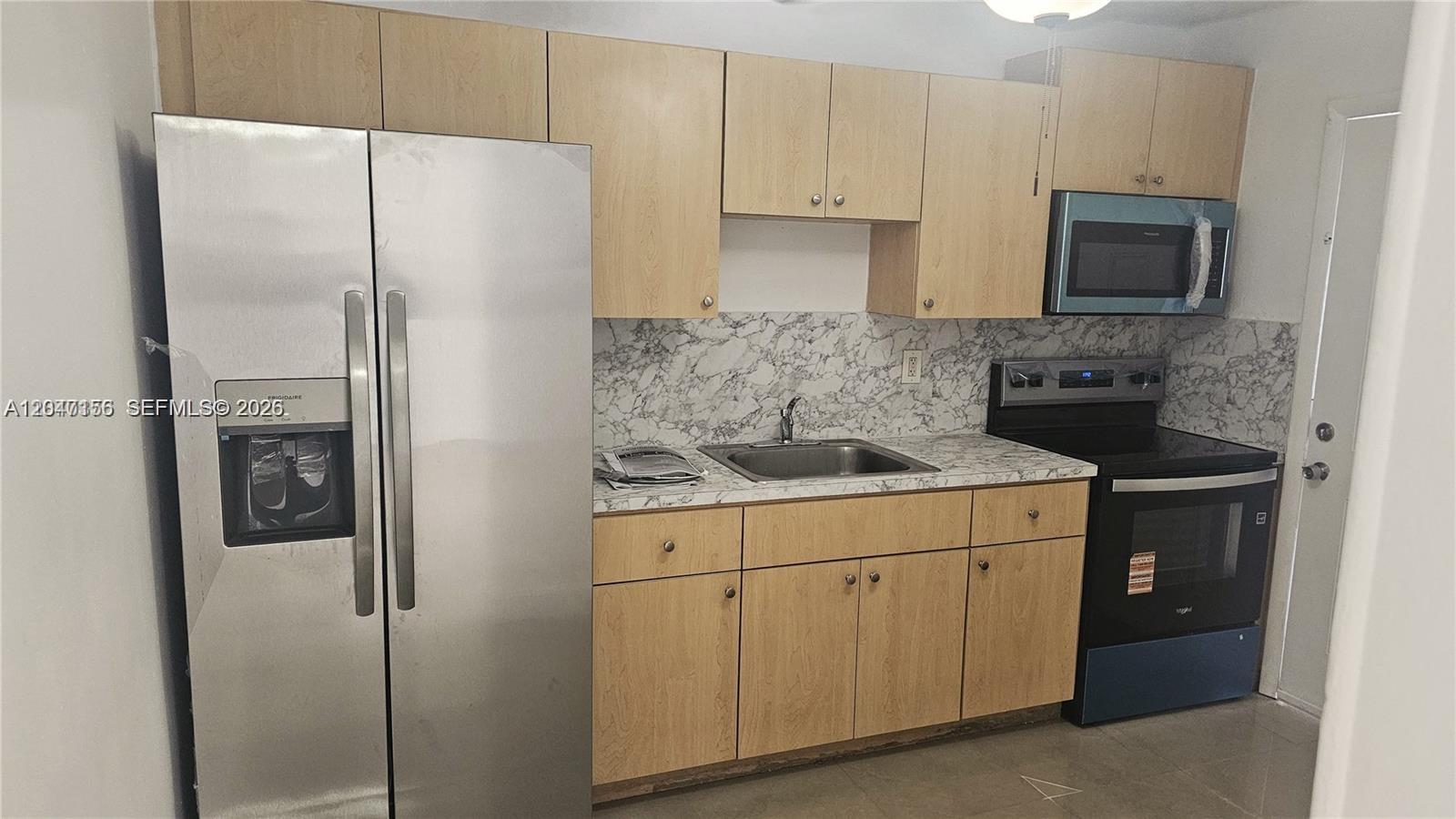 50 West 4th Street, Unit 10 Hialeah, FL 33010 - Photo 2 of 4