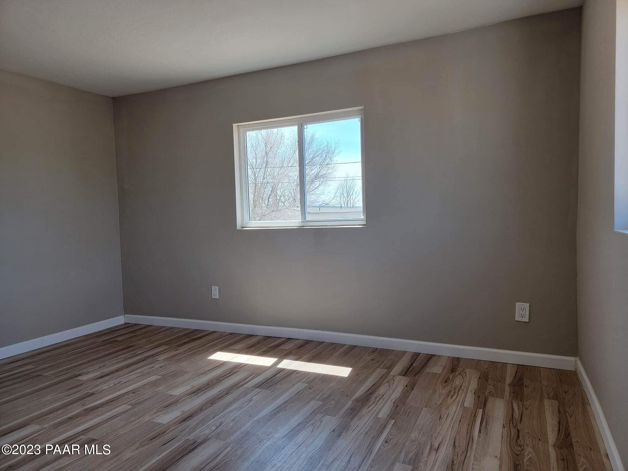110 Yellowstone Road Paulden, AZ 86334 - Photo 8 of 10 IMG_2601