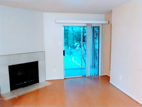 $1,050 | 11201 Lynbrook Drive, Unit 3807, Houston, TX 77042