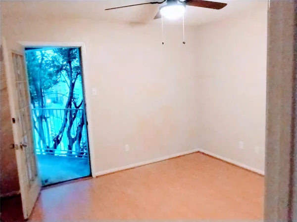 $1,050 | 11201 Lynbrook Drive, Unit 3807, Houston, TX 77042