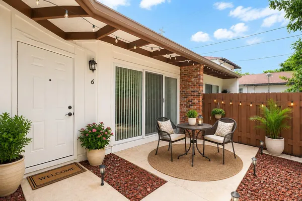 $1,350 | 704 Omar Road, Unit 6, West Palm Beach, FL 33405