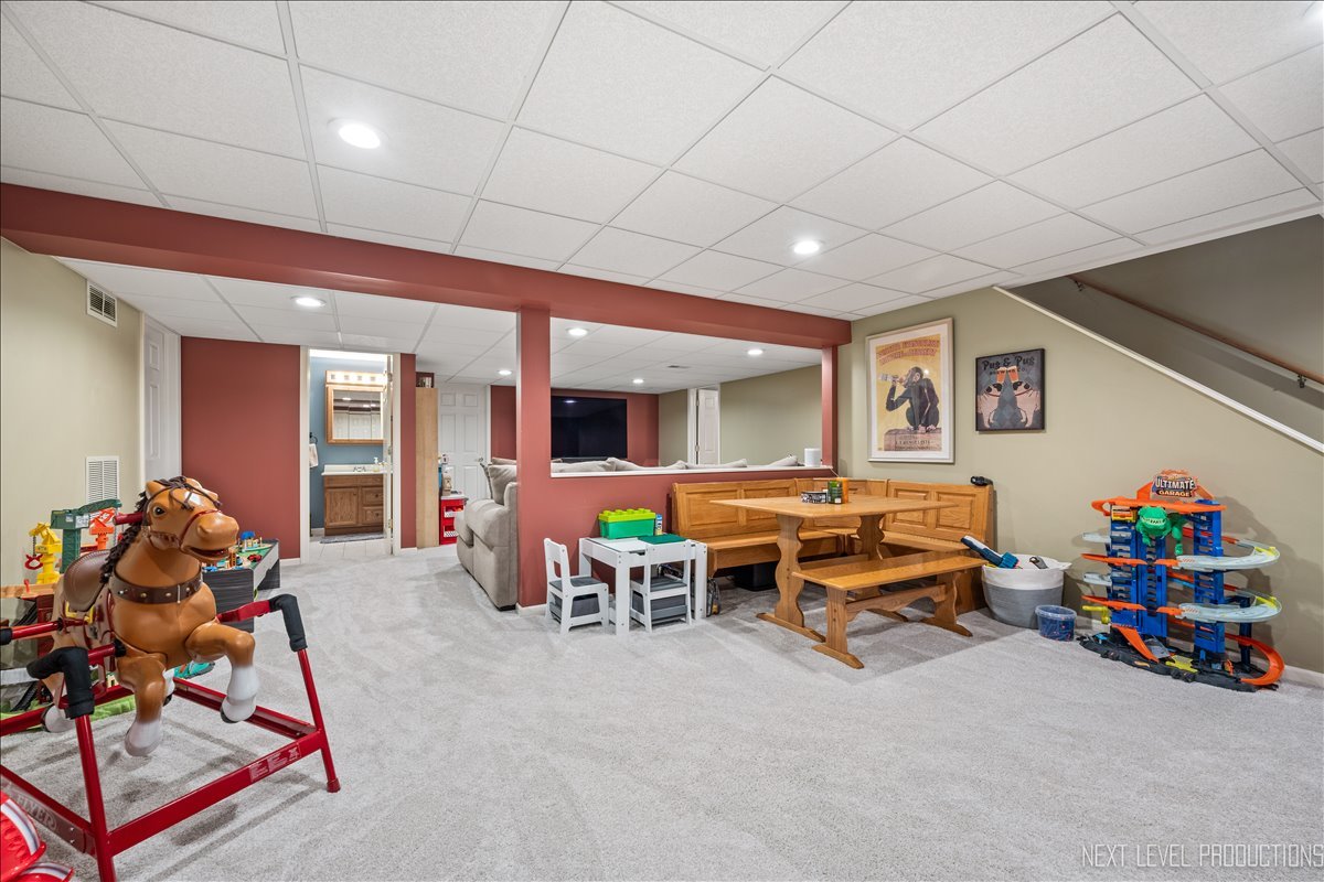 1135 Fagan Road Batavia, IL 60510 - Photo 26 of 38 Gallery Image 26