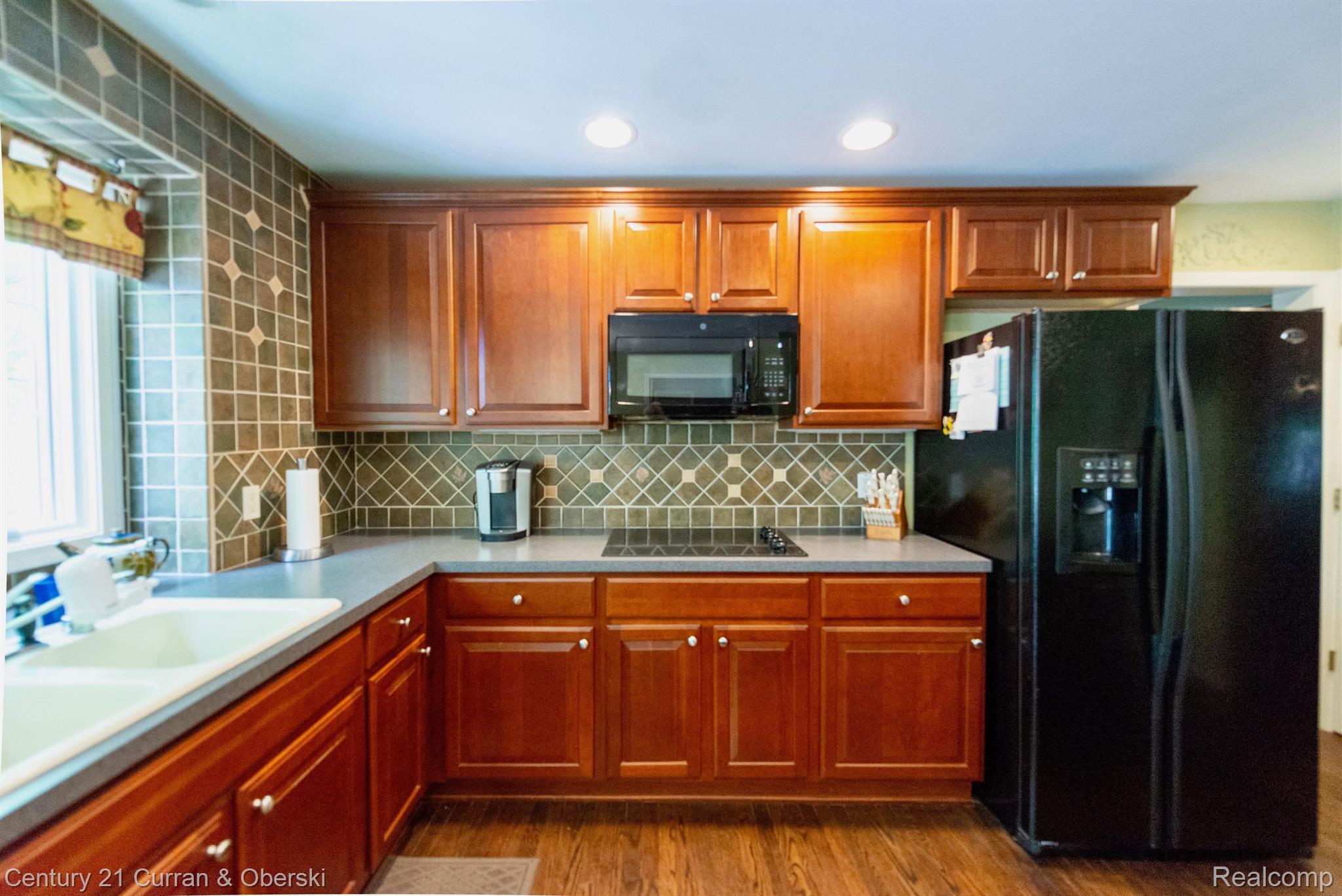 3764 Piedmonte Drive Rochester, MI 48306 - Photo 4 of 60 Kitchen View