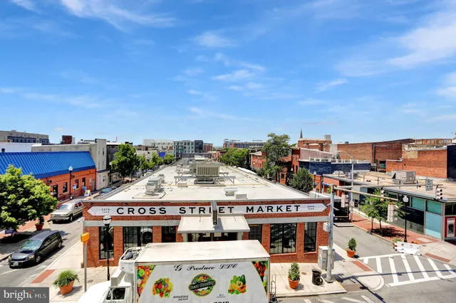 a picture of city view