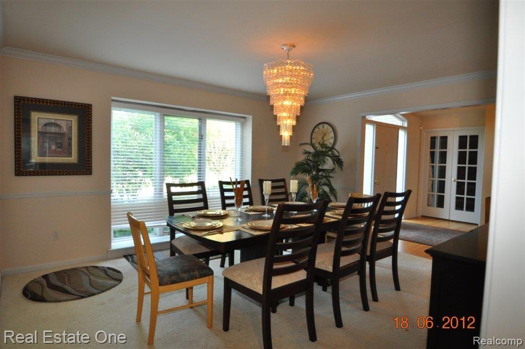 1396 Pebble Ridge Drive Rochester, MI 48307 - Photo 14 of 22 2nd View of Dining Rm