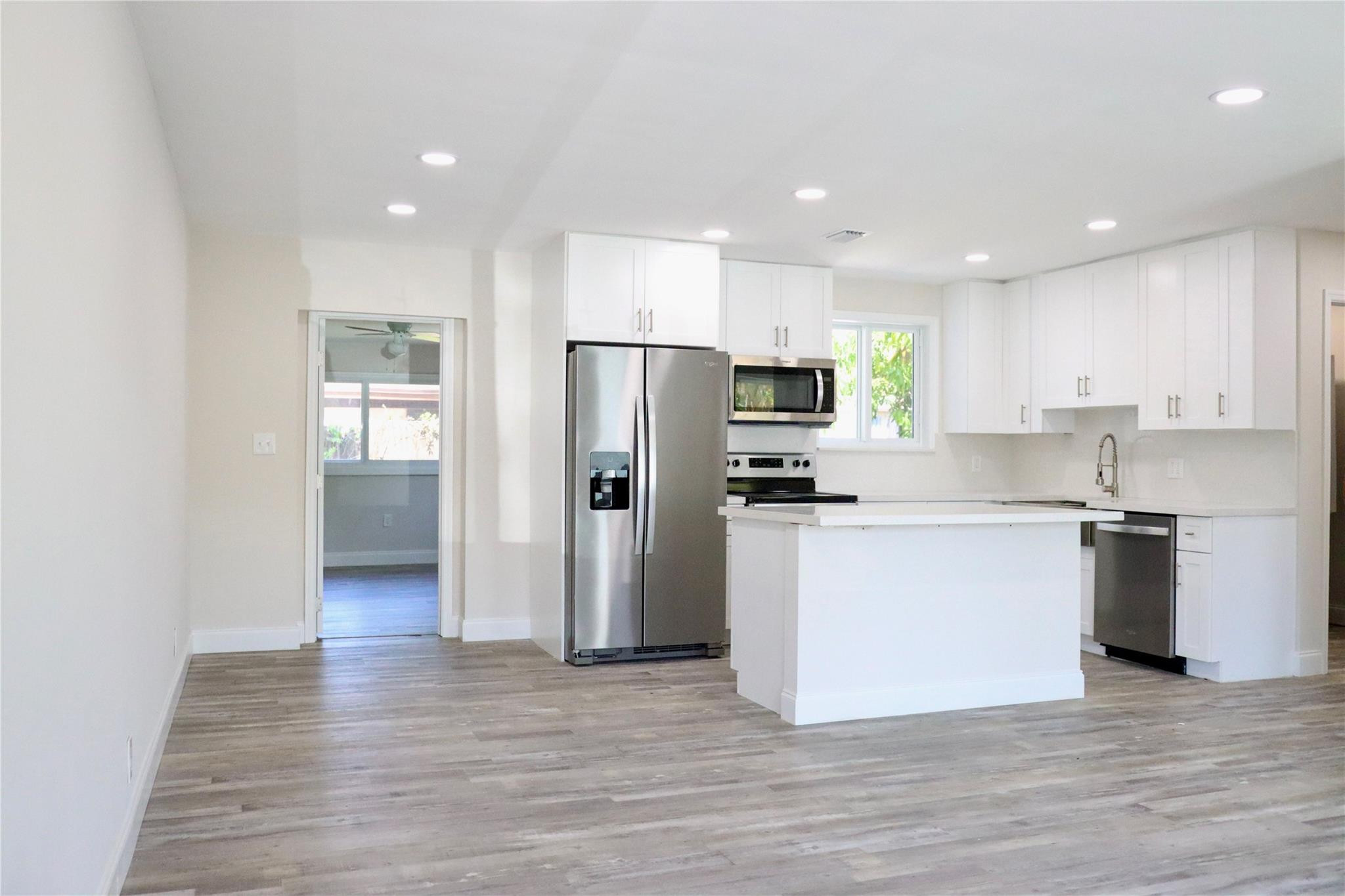 6861 Southwest 18th Street North Lauderdale, FL 33068 - Photo 3 of 11 Photo 3