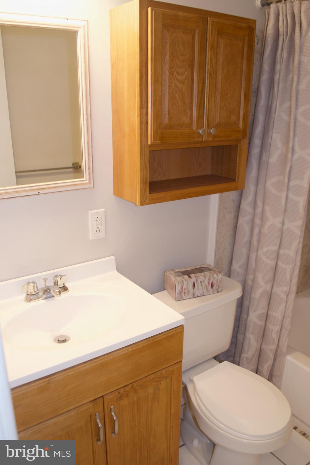 12522 Knights Road Philadelphia, PA 19154 - Photo 11 of 36 Gallery Image 11