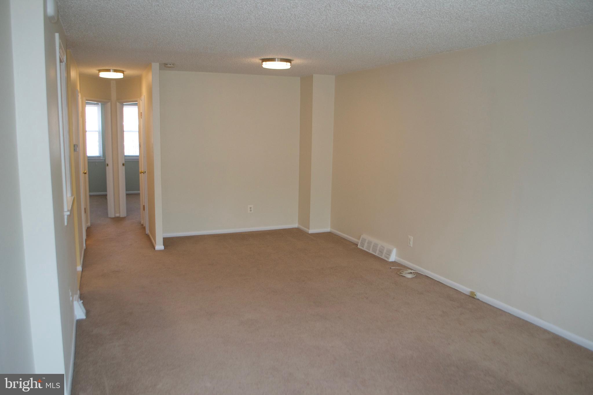 12522 Knights Road Philadelphia, PA 19154 - Photo 5 of 36 Gallery Image 5