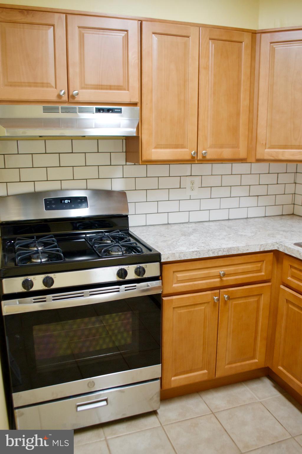 12522 Knights Road Philadelphia, PA 19154 - Photo 10 of 36 Gallery Image 10