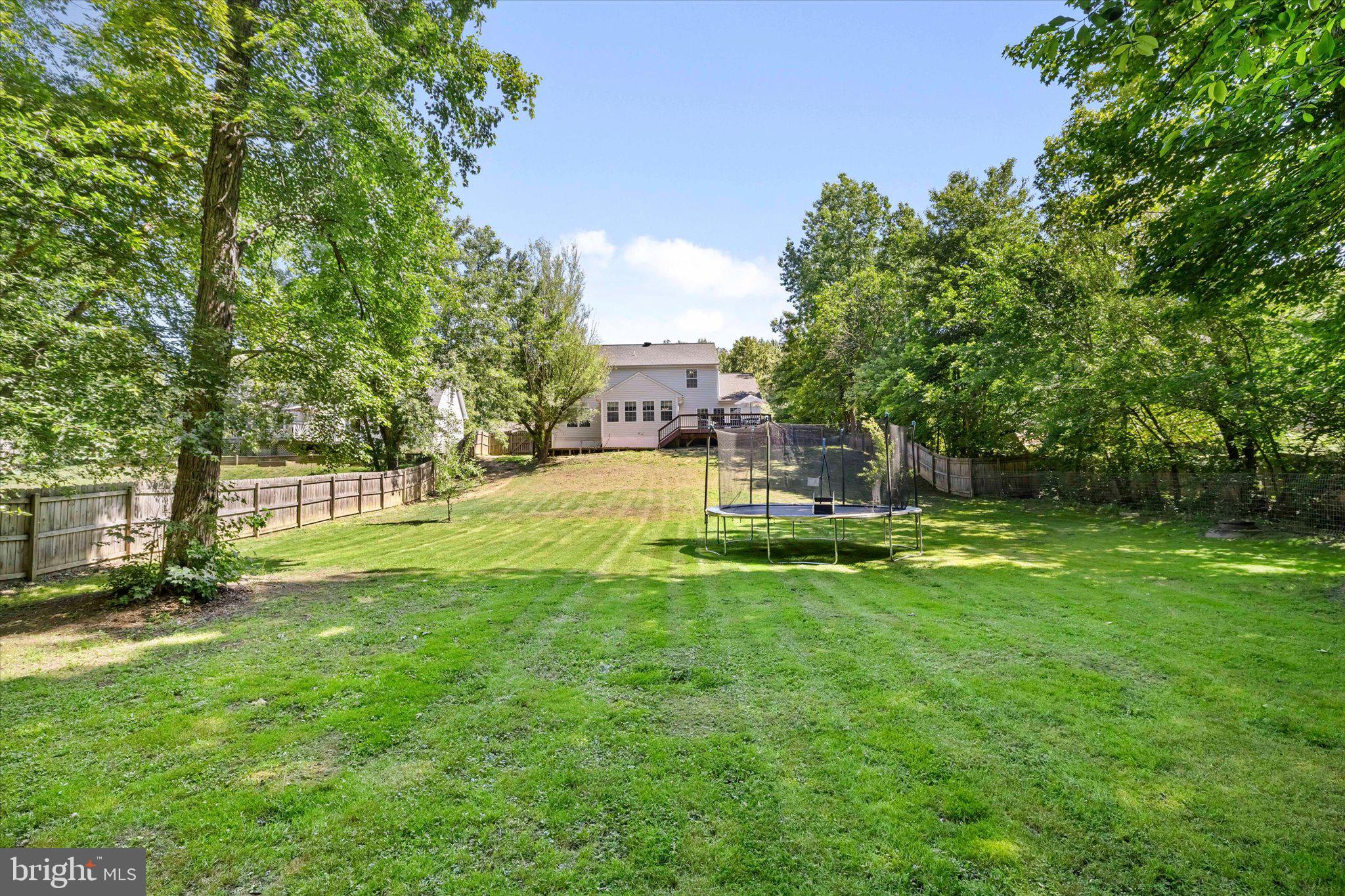 126 Valley View Road Fredericksburg, VA 22407 - Photo 32 of 42 H U G E backyard