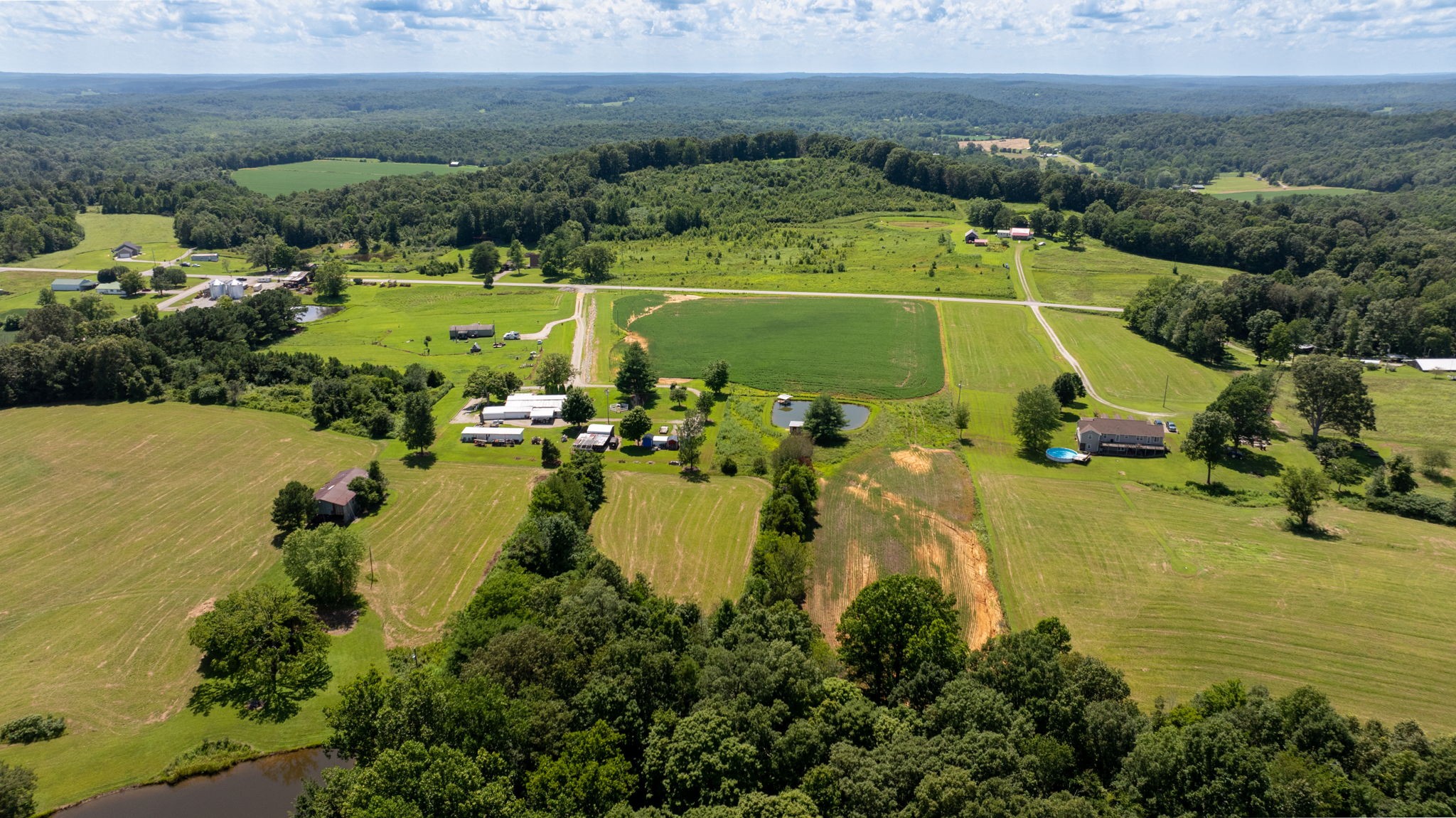 4643 Huntsville-Quality Road Lewisburg, KY 42256 - Photo 7 of 9 a view of a city