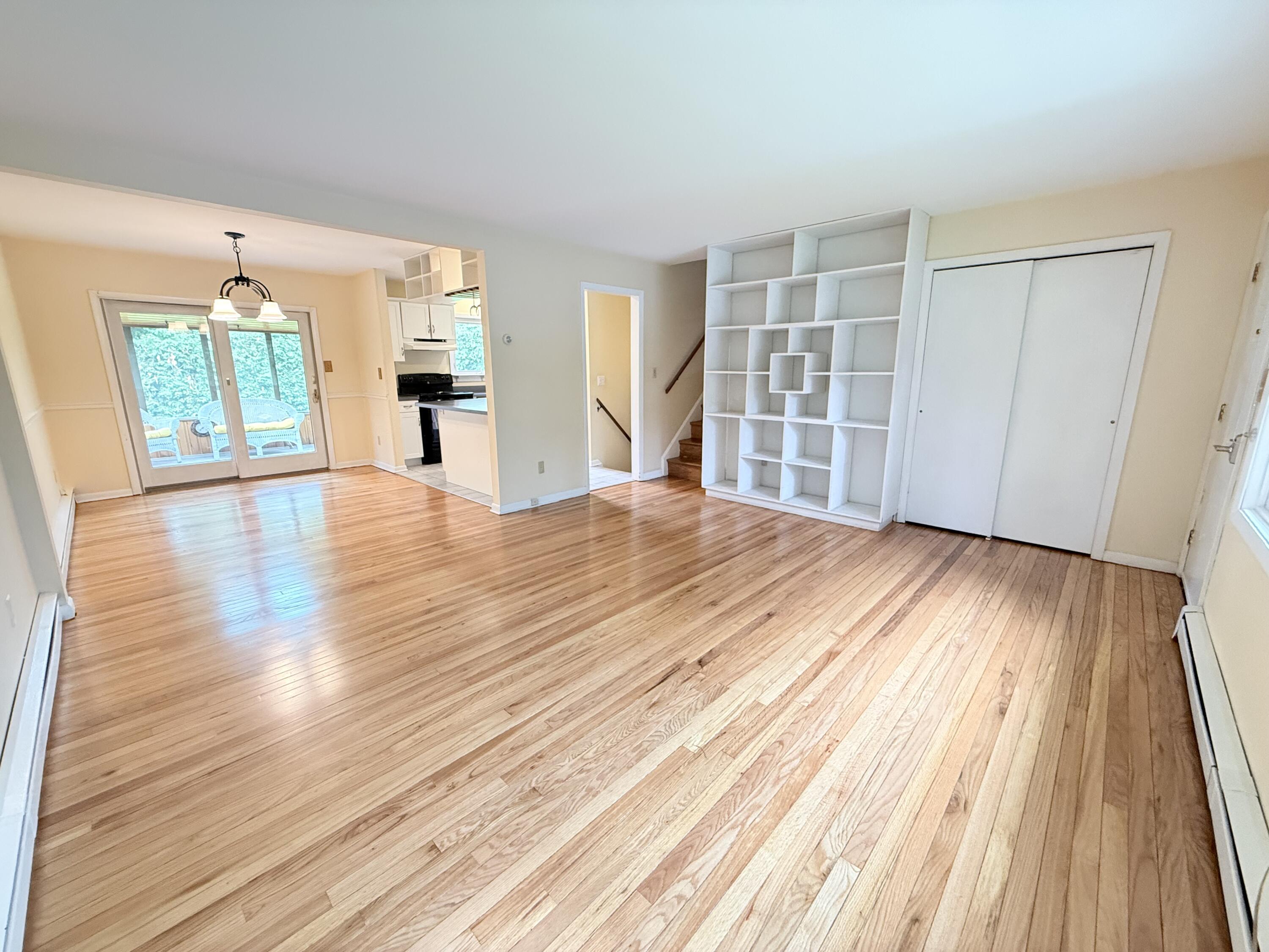 25 Addoms Street Plattsburgh, NY 12901 - Photo 2 of 27