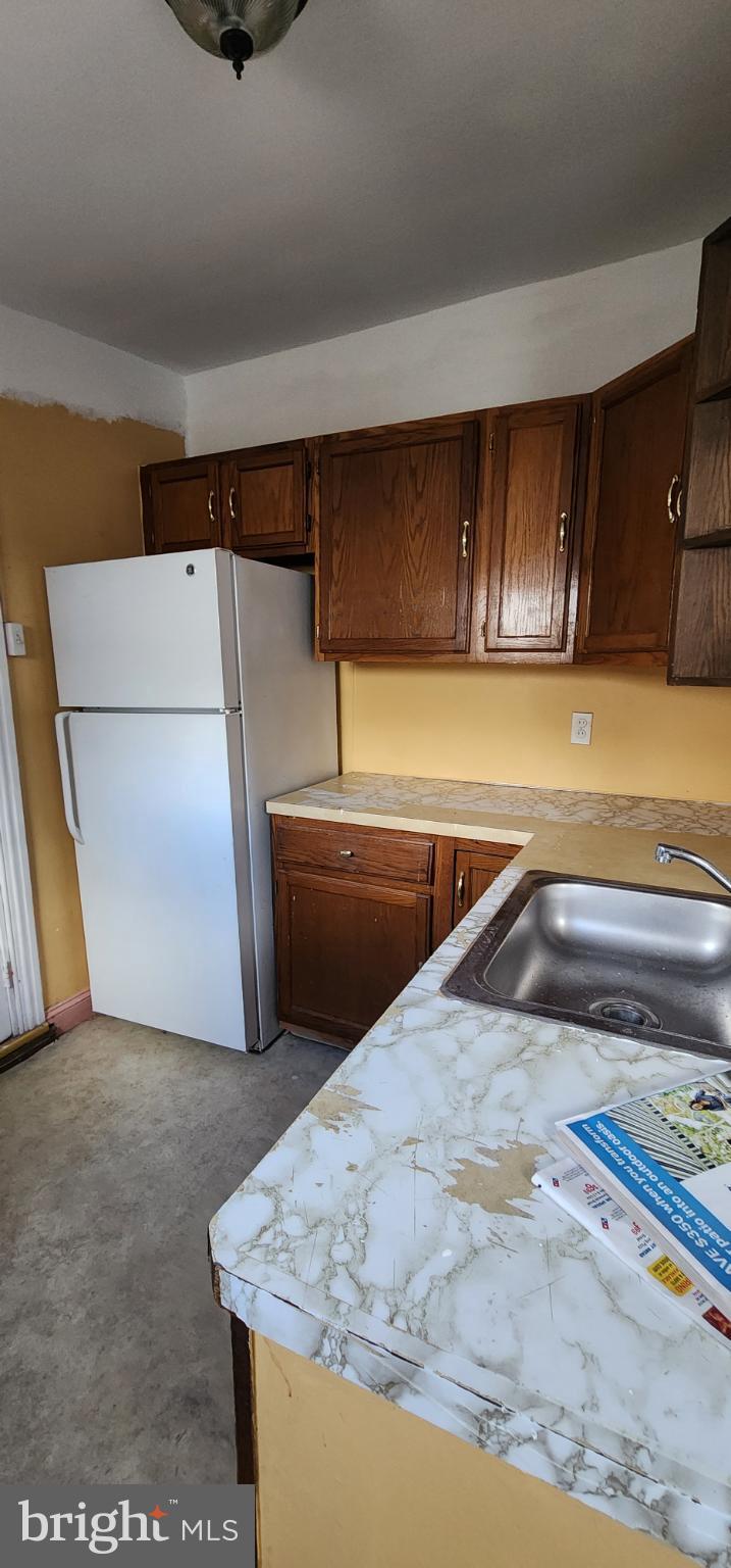 645 North 10th Street Reading, PA 19604 - Photo 15 of 27 a view of kitchen