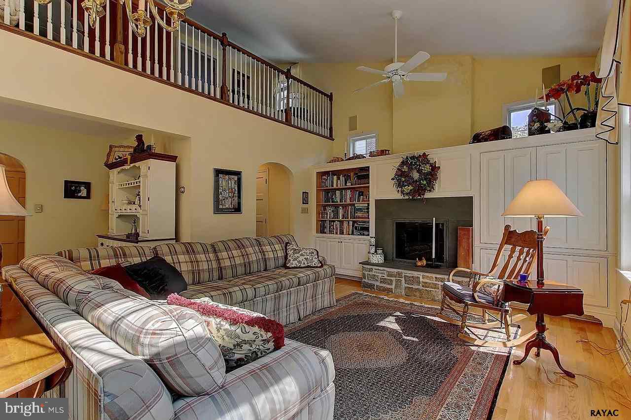 162 Highland Road York, PA 17403 - Photo 11 of 36 Gallery Image 11