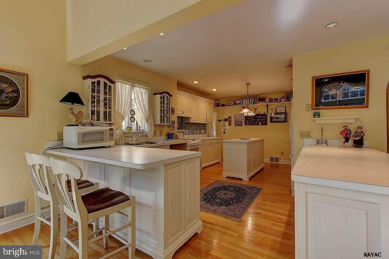 162 Highland Road York, PA 17403 - Photo 9 of 36 Gallery Image 9