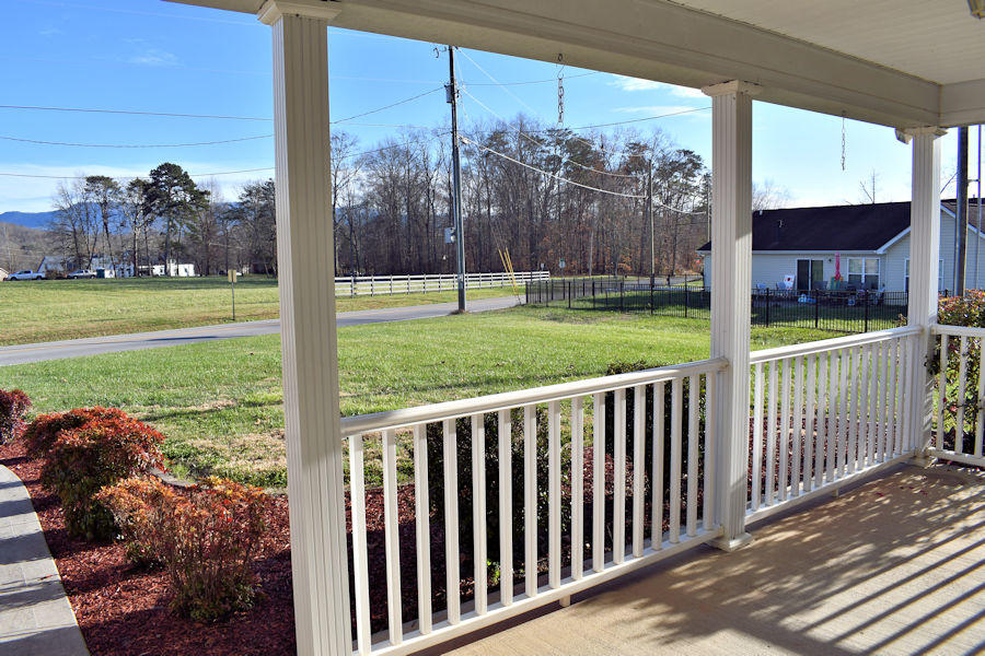 714 Wade Road Seymour, TN 37865 - Photo 3 of 34 front porch1