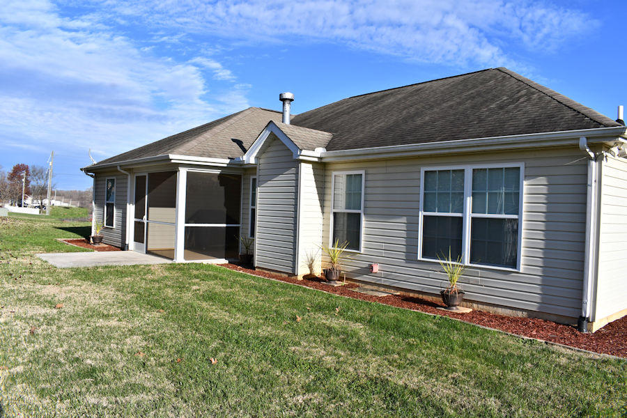 714 Wade Road Seymour, TN 37865 - Photo 31 of 34 rear elevation2