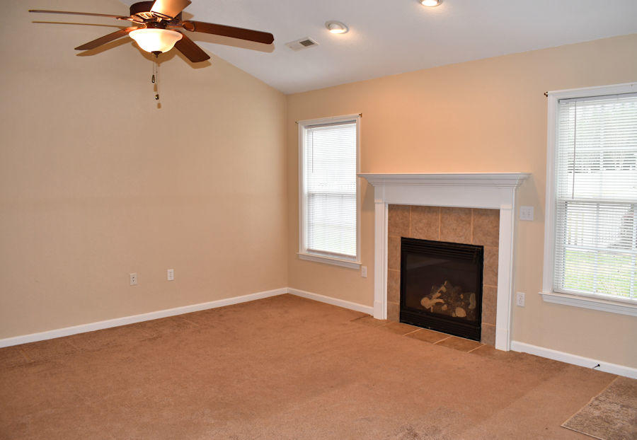 714 Wade Road Seymour, TN 37865 - Photo 7 of 34 living room3
