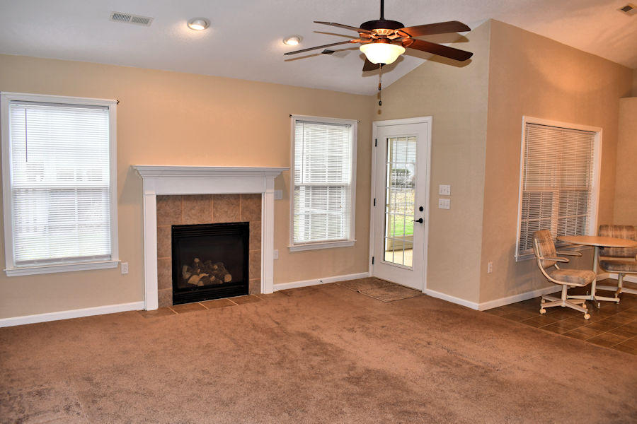 714 Wade Road Seymour, TN 37865 - Photo 9 of 34 living room2