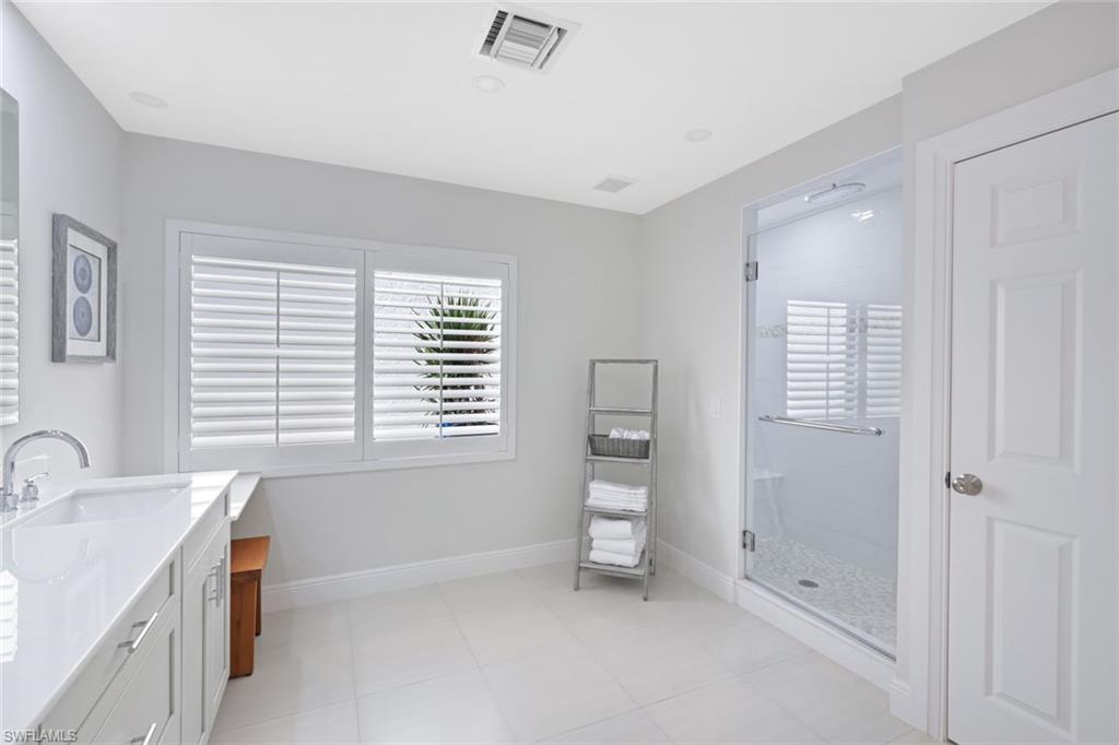 714 Reef Point Circle Naples, FL 34108 - Photo 17 of 33