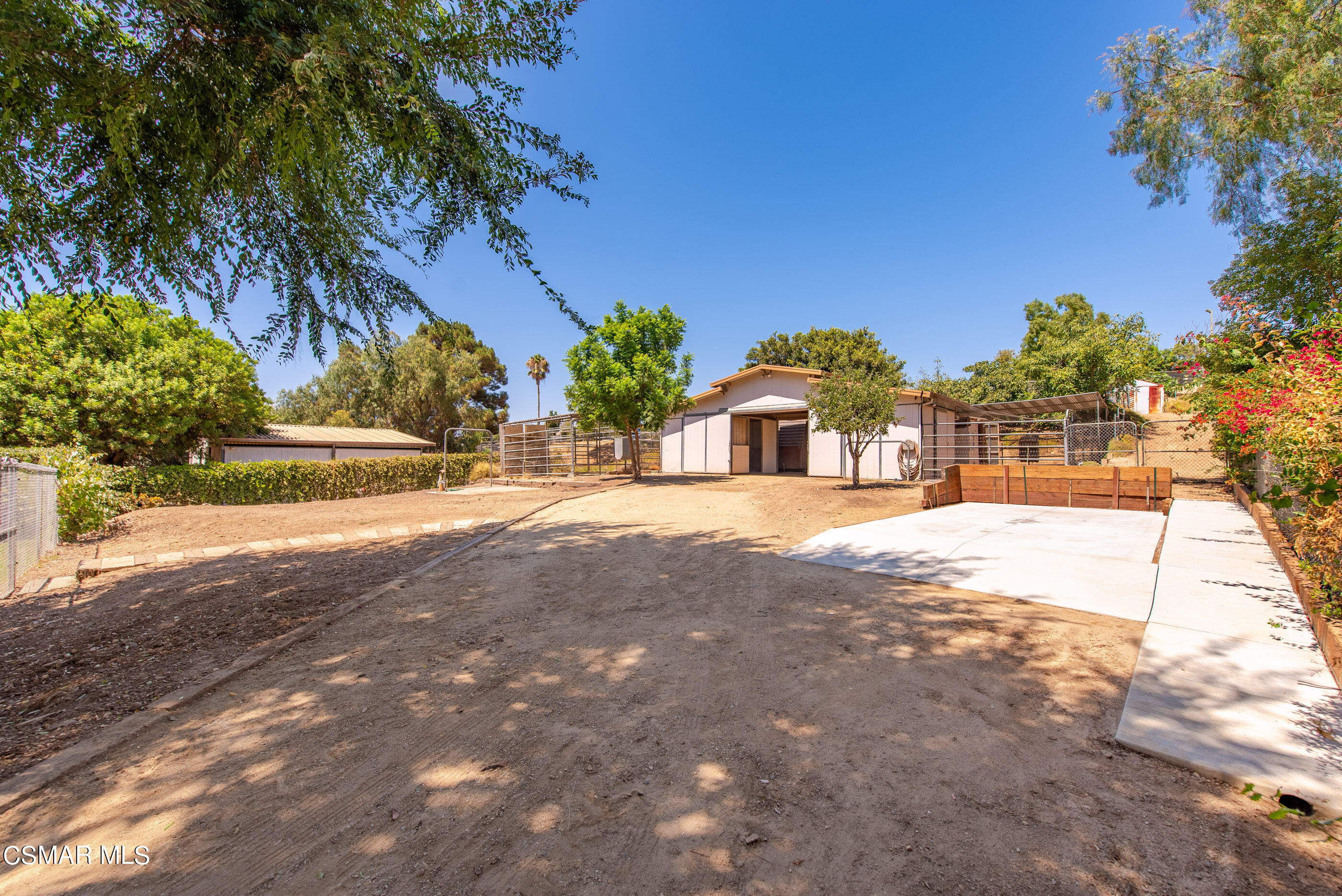1217 Rambling Road Simi Valley, CA 93065 - Photo 35 of 64 1217 Rambling Rd Simi Valley-35