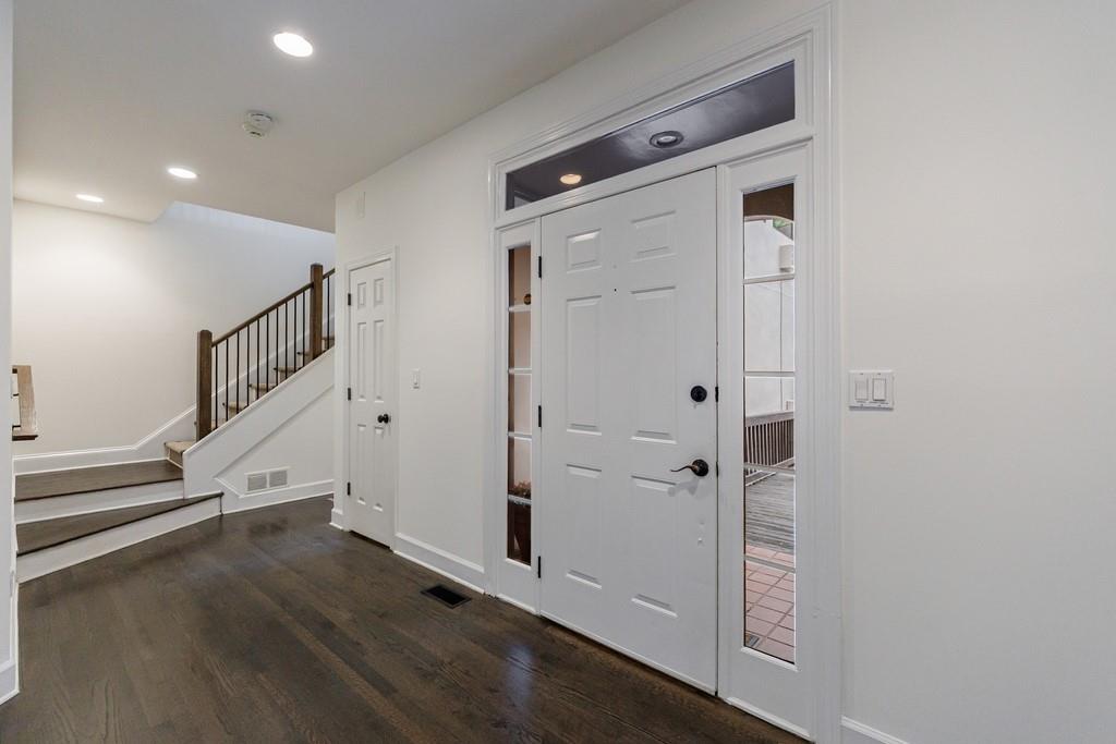 3491 Roswell Road Northeast Atlanta, GA 30305 - Photo 4 of 56