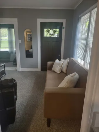 $2,250 | 827 Porter Street, Joliet, IL 60432