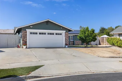 $799,000 | 2150 Beartrap Place, Escondido, CA 92027
