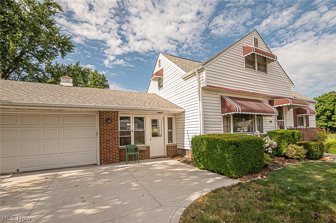 28661 Forest Road Willowick, OH 44095 - Photo 26 of 28
