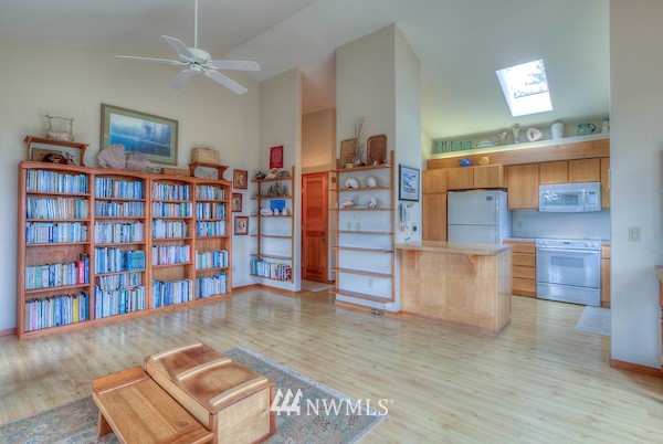 381 Stonecrop Road Orcas Island, WA 98280 - Photo 9 of 25 Gallery Image 9