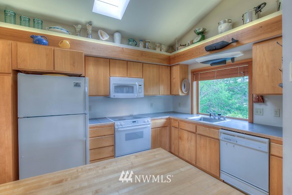 381 Stonecrop Road Orcas Island, WA 98280 - Photo 10 of 25 Gallery Image 10