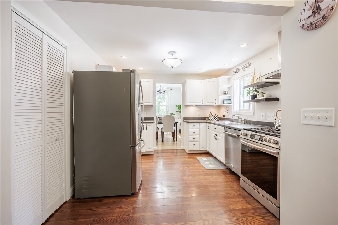 315 Eaton Road Irondequoit, NY 14617 - Photo 14 of 45