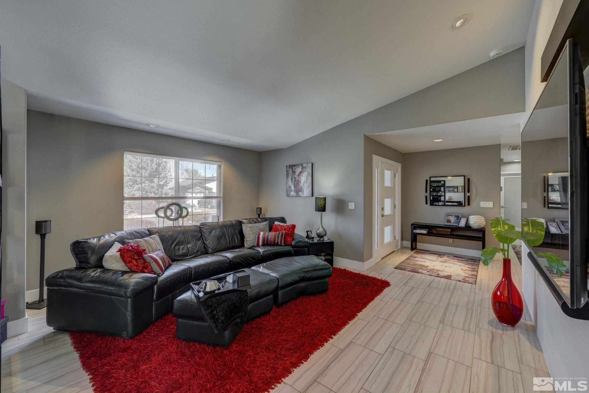 810 Huffaker Estates Circle Reno, NV 89511 - Photo 4 of 33 Photo 4