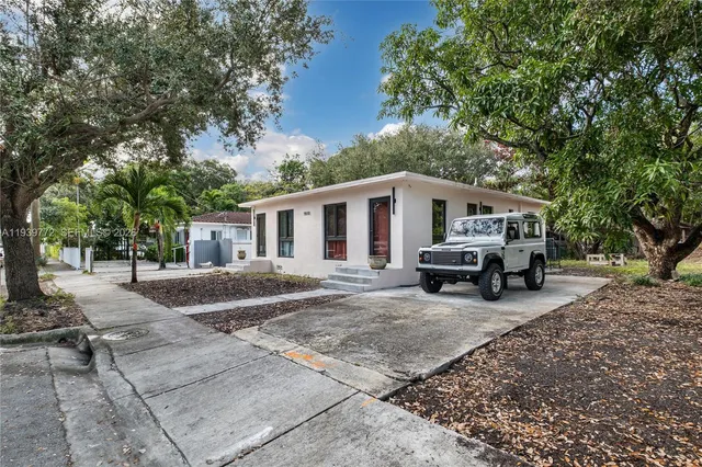 $1,095,000 | 5510 Northwest 1st Avenue, Miami, FL 33127