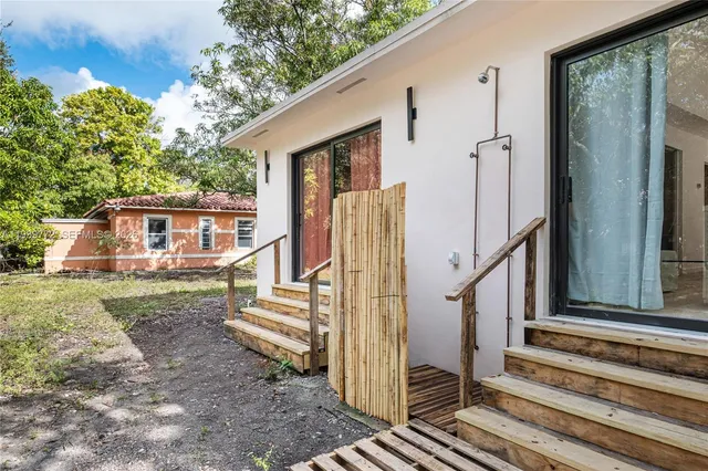 $1,095,000 | 5510 Northwest 1st Avenue, Miami, FL 33127