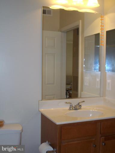 1516 North Point Drive, Unit 202 Reston, VA 20194 - Photo 9 of 15 Bath