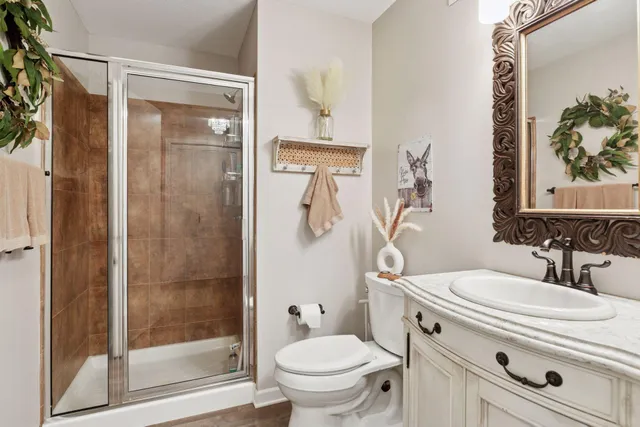 $2,400 | 640 Main Street North, Unit 42, Stillwater, MN 55082