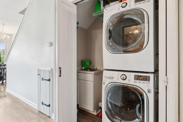 $2,400 | 640 Main Street North, Unit 42, Stillwater, MN 55082