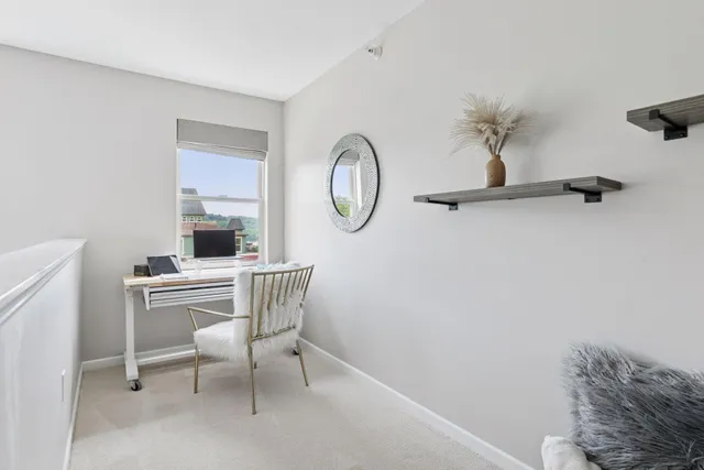 $2,400 | 640 Main Street North, Unit 42, Stillwater, MN 55082