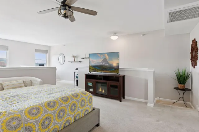 $2,400 | 640 Main Street North, Unit 42, Stillwater, MN 55082