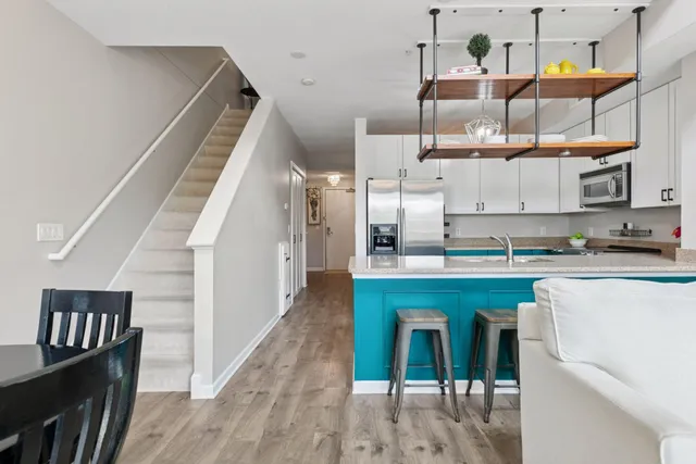 $2,400 | 640 Main Street North, Unit 42, Stillwater, MN 55082