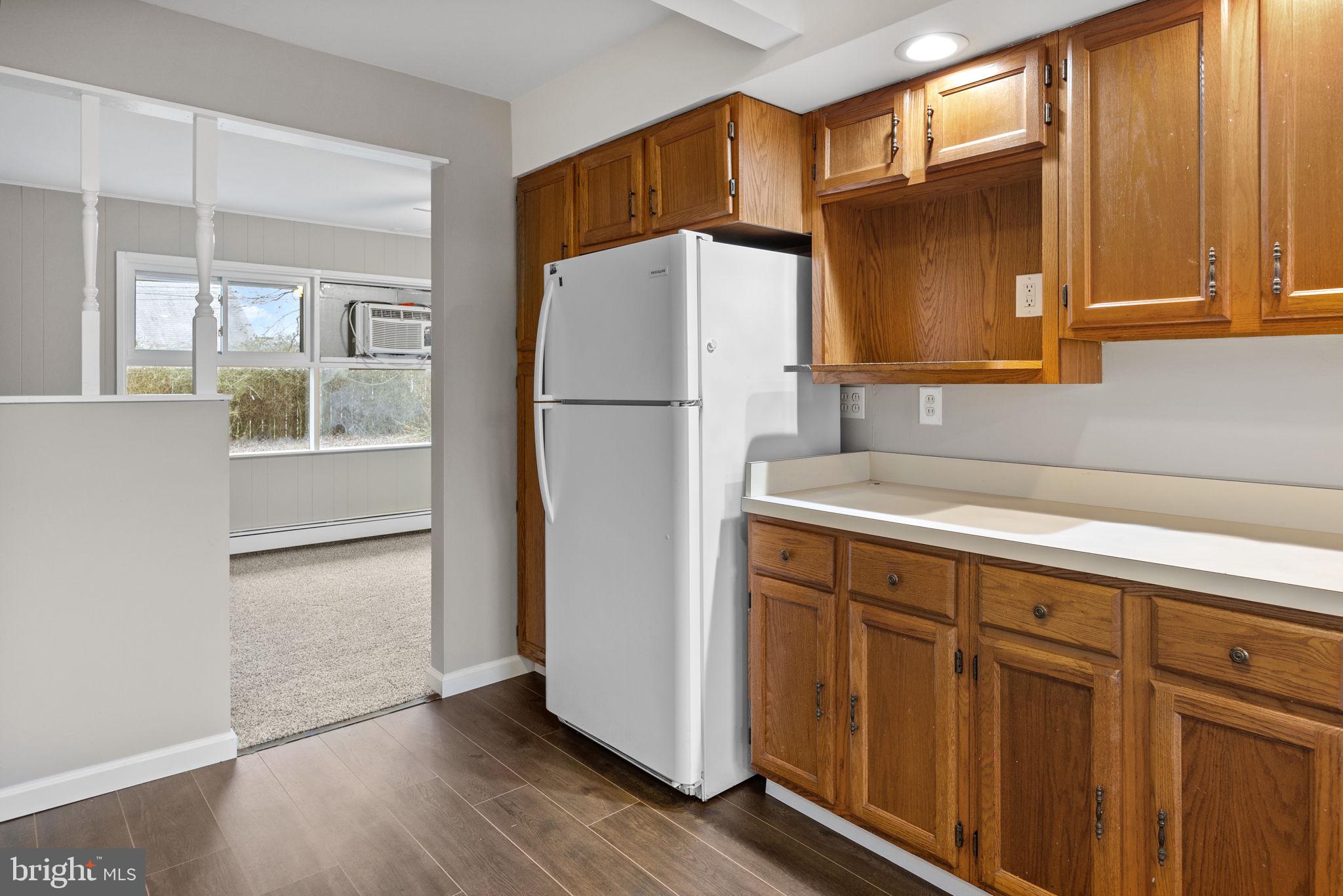 22 Inlet Road Levittown, PA 19057 - Photo 5 of 21 Gallery Image 5