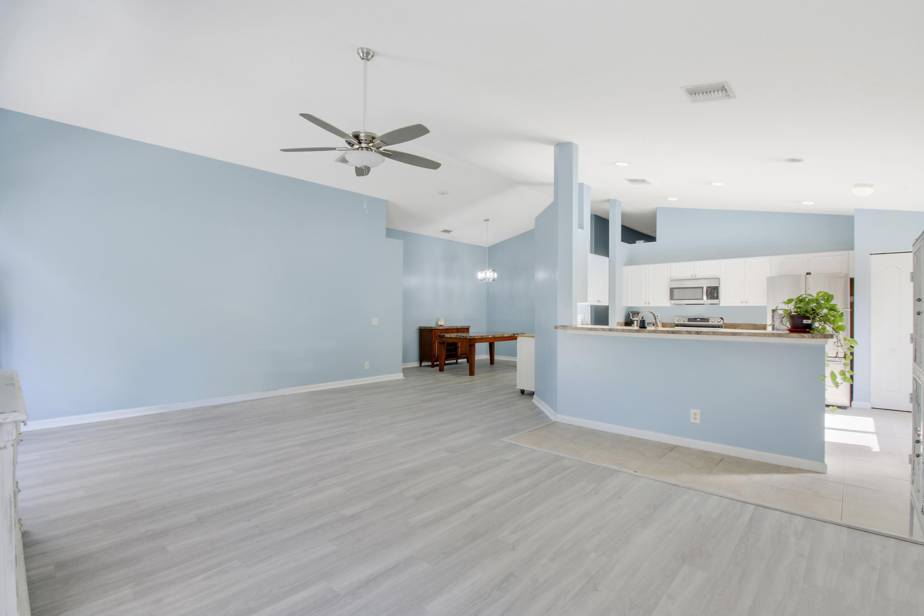 2415 Southwest Century Way Stuart, FL 34997 - Photo 9 of 26 House-9