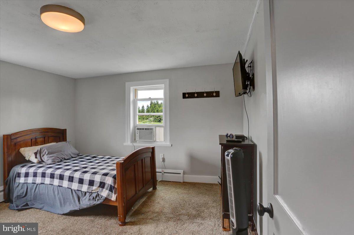 1681 Ragged Edge Road Chambersburg, PA 17202 - Photo 25 of 28 Bedroom 3