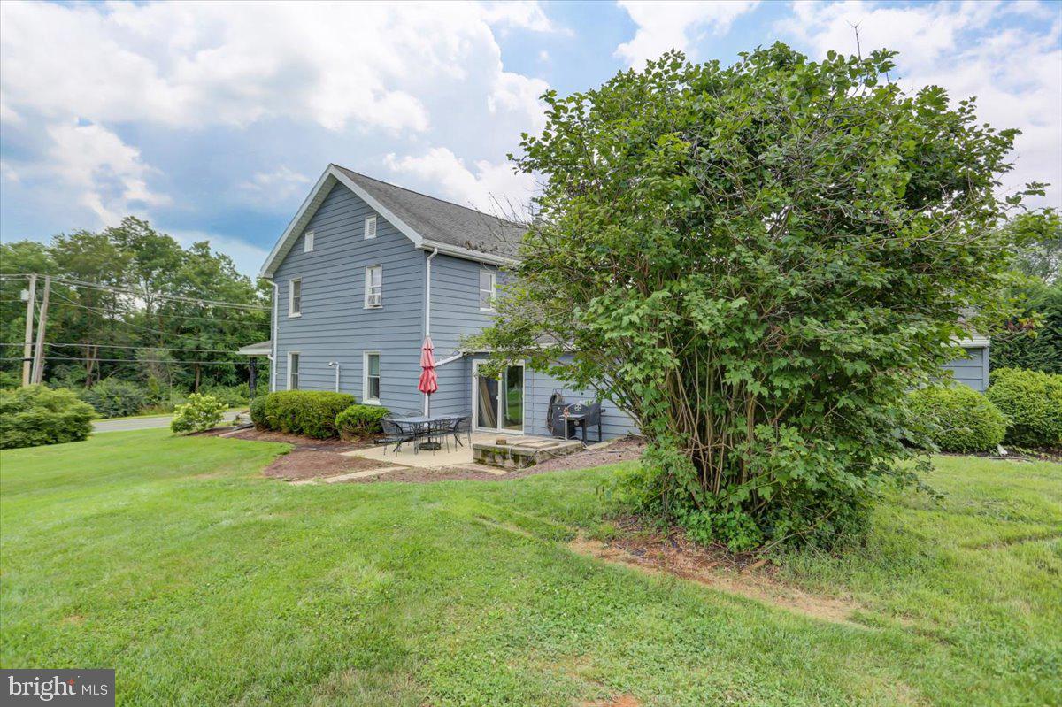 1681 Ragged Edge Road Chambersburg, PA 17202 - Photo 10 of 28 Gallery Image 10