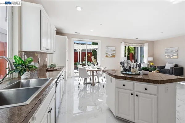 $2,058,000 | 5219 North Forestdale Circle, Dublin, CA 94568