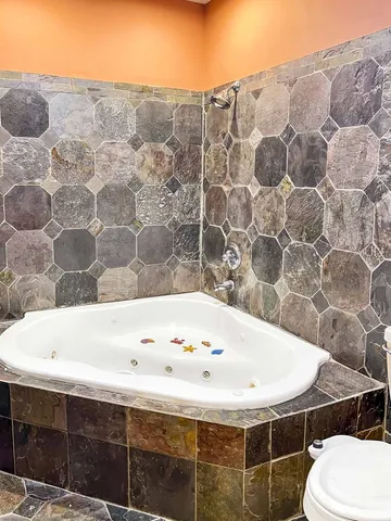 $3,000 | 2649 West Evergreen Avenue, Unit 1, Chicago, IL 60622