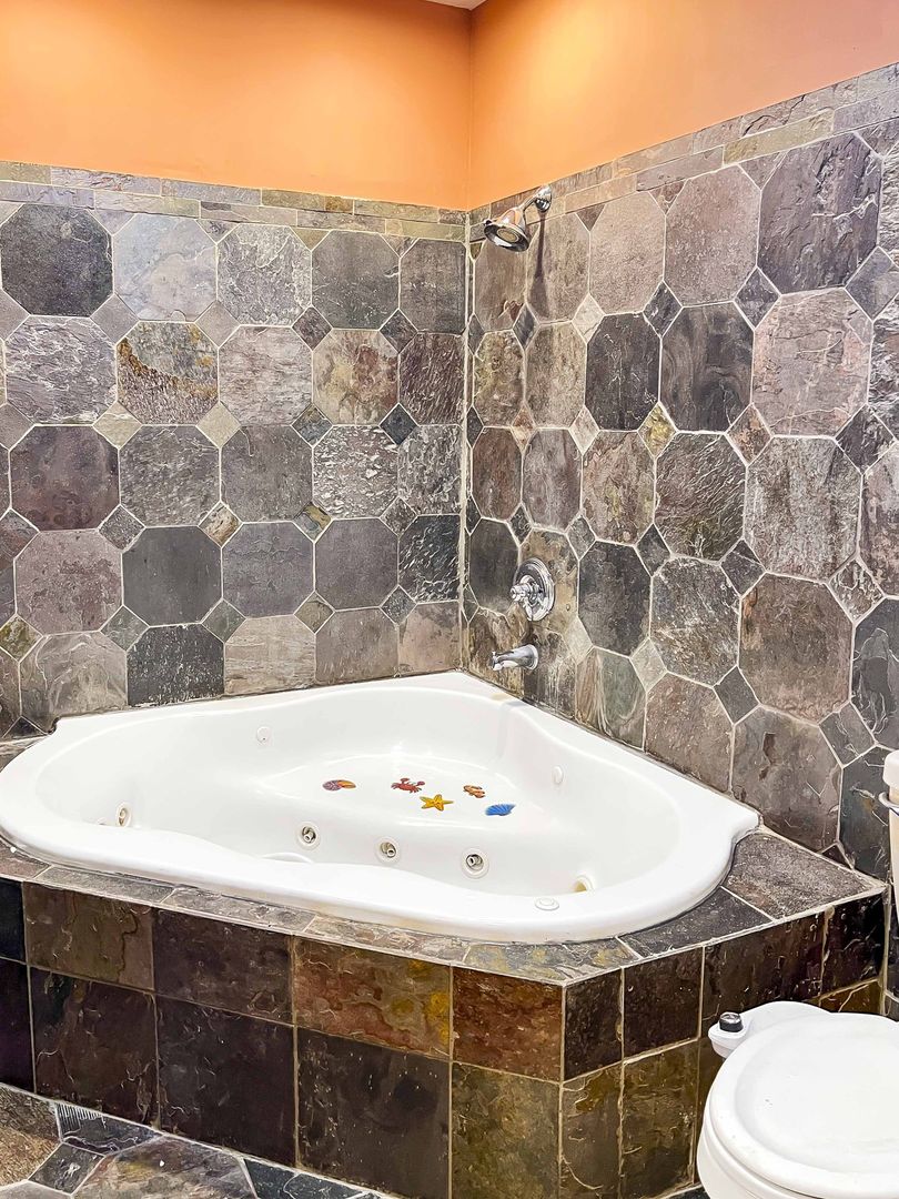 2649 West Evergreen Avenue, Unit 1 Chicago, IL 60622 - Photo 14 of 37